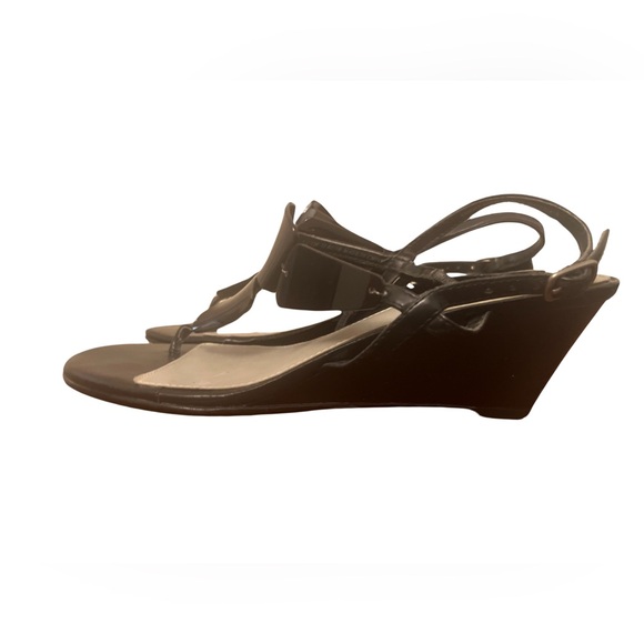 LIZ CLAIBORNE Womens Black Wedge Ankle Strap Heels Shoes 7.5 - Picture 3 of 3